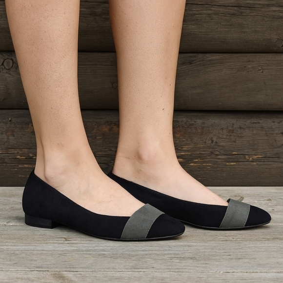 Liz Claiborne Two-tone Suede, Minimalist, Pointed Almond Toe, Ballet Flats 6.5M - Picture 16 of 16